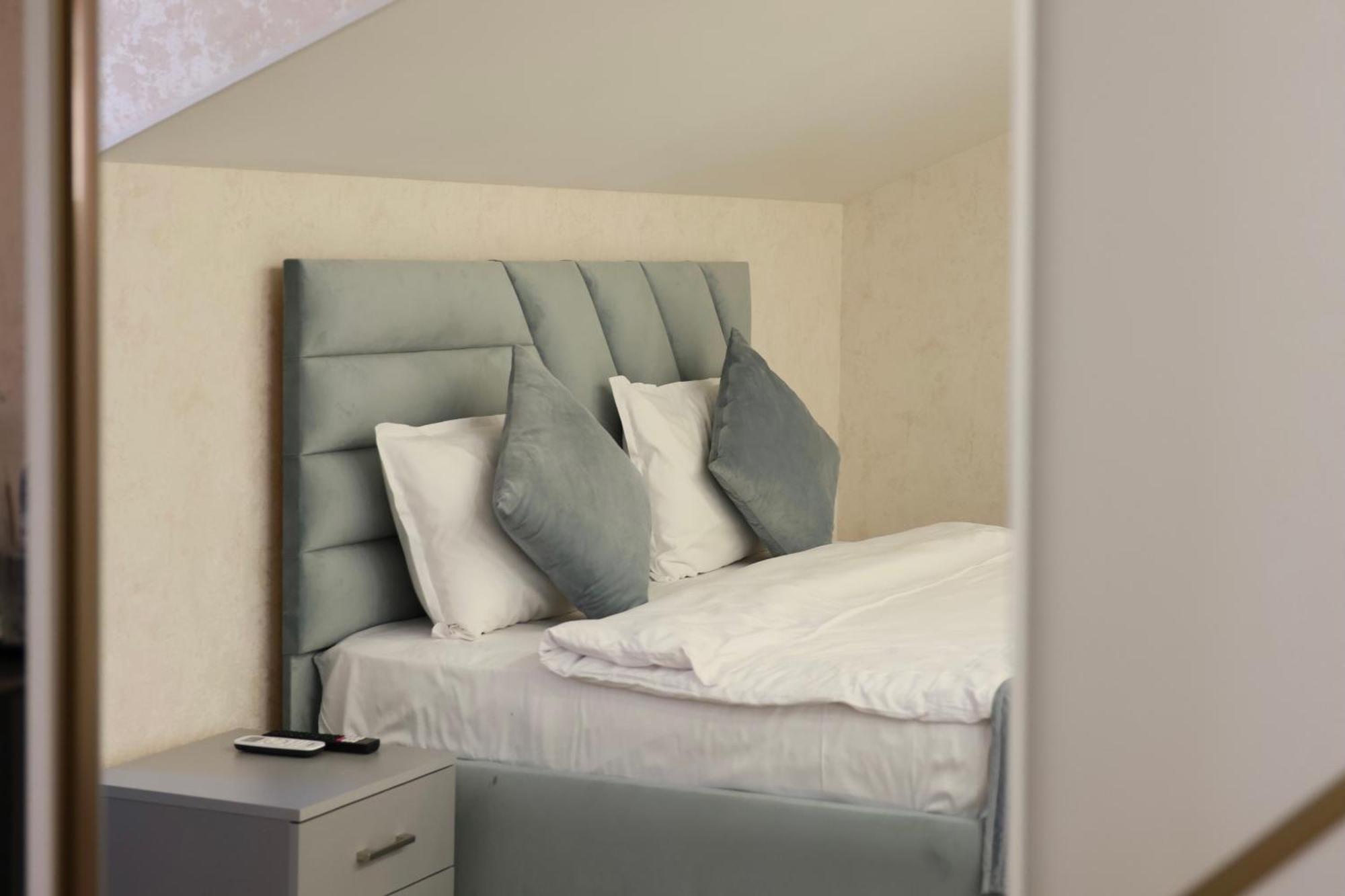 Royal Renaissance Hotel Yerevan Bilik gambar