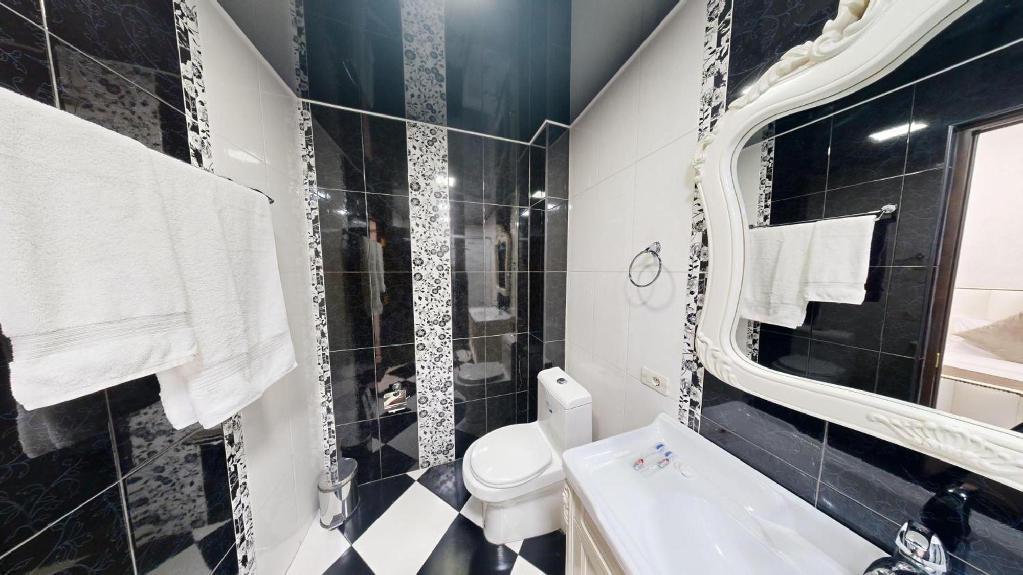 Royal Renaissance Hotel Yerevan Bilik gambar