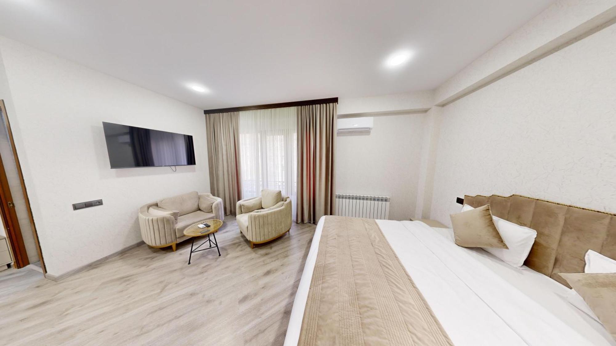 Royal Renaissance Hotel Yerevan Luaran gambar