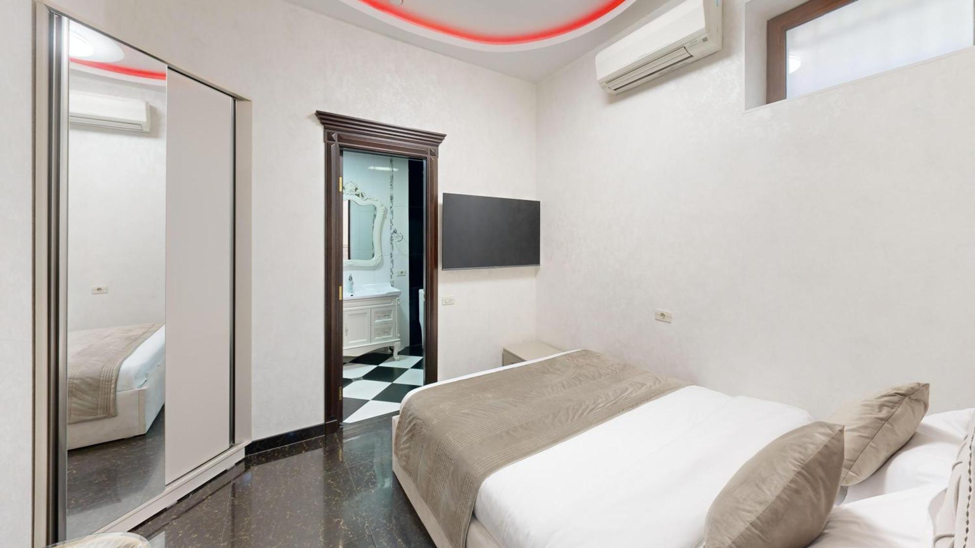 Royal Renaissance Hotel Yerevan Luaran gambar